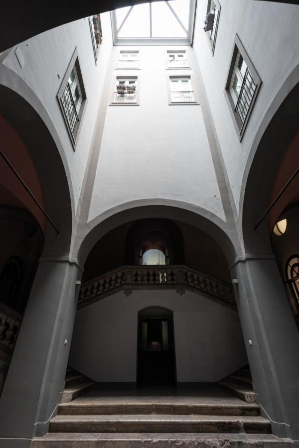 Carlo Suite Apartments Con Vasca Idromassaggio Palermo Eksteriør billede